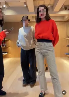 美品　THE SHISHIKUI BASIC JEANS　ベージュ　26のサムネイル
