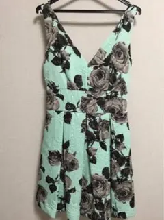 TOPSHOPのパーティドレス