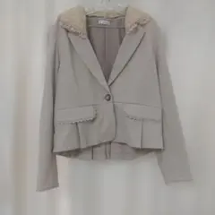 アクシーズファムフリル付き襟のジャケット