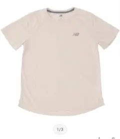 ニューバランスのウィメンズショートスリーブTシャツ　Sのサムネイル