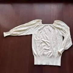 スローブイエナ　スクエアネックニット