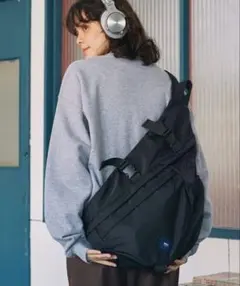 MONOMART ショルダーバッグ