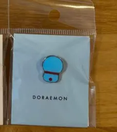 藤子不二雄　ミュージアム　ピンバッジ　ピンズ　ドラえもん　ピンズバッジ　後ろ姿