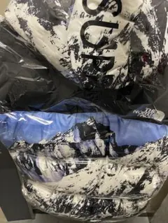 シュプノース　ダウン