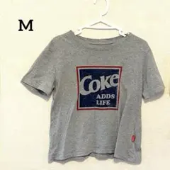Coca-Cola ロゴ付きグレーTシャツ