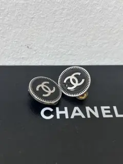 CHANEL ココマーク ラウンド イヤリング シルバー ブラック