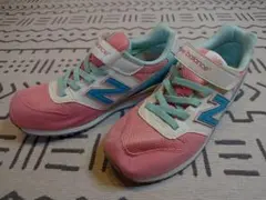New Balance スニーカー 　送料込みのサムネイル