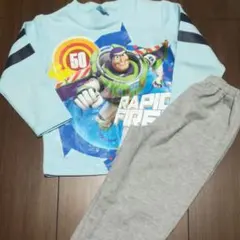 バズライトイヤー　パジャマ