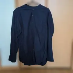 UNIQLO バンドカラーシャツ ネイビー Mサイズのサムネイル