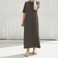 もこちゃんず復活！ フォルムニットVネックワンピース もこちゃんず復活！様専用 フォルムニットVネックワンピース - メルカリ