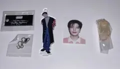 Stray Kids EXHIBITION ランダム アクスタ リノ スキズ - メルカリ