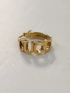 マ*オ様 GUCCI GGロゴ フープピアス 片耳用 シルバー - メルカリ
