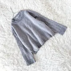 《コムサ》 (9) クルーネックニットプルオーバー ケーブル編み カジュアル