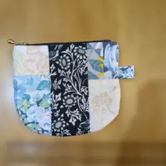 ハンドメイド　パッチワーク花柄ポーチ