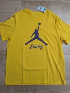 ナイキ ジョーダン XL ロサンゼルス・レイカーズ Tシャツ 黄色イエロー 新品