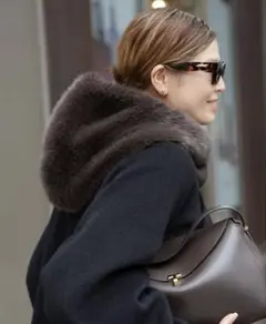 Item thumbnail for item cf8c56e1-f0dd-4ec6-9306-7227c570cb9f