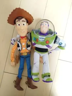 トイ・ストーリー リアルサイズトーキングフィギュア ウッディ バズ
