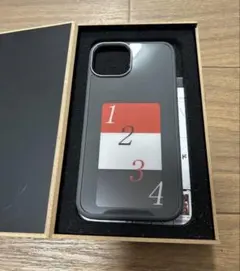 iphone14用ケース 黒 アプリで背面画像変更