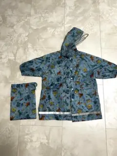 SLAP SLIPベビーレインコート 青色 恐竜柄