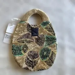 Item thumbnail for item 3b492bec-435e-401a-a4cc-37a0e4497a4f