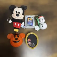 ミッキーマウス ガチャガチャ　ハロウィン　クリスマスのサムネイル