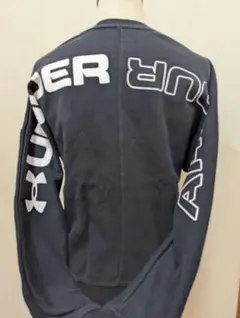 Under Armour 黒 クルーネック スウェット　ユース　サイズYLのサムネイル