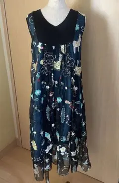 スカラー　猫オリジナル刺繍入りノースリーブワンピ