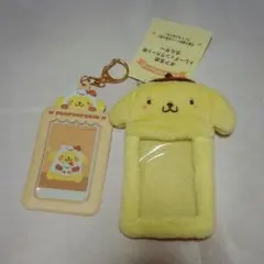 サンリオ　トレカケース　韓国　ボア　ポムポムプリン