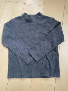 ☆ユニクロ　キッズ　フリースハイネックTシャツ　120cm
