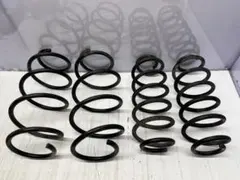 30系プリウス 純正コイルスプリング 4本セット - メルカリ