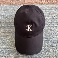 【新品未使用】Calvin Klein スモール モノグラム ロゴ キャップ