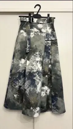 【極美品】完売品UNITED TOKYO フレアスカート サイズ1のサムネイル