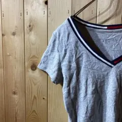 ss2119 TOMMY HILFIGER Vネック Tシャツ グレー S/P
