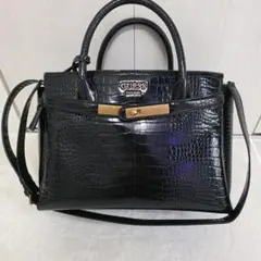 GUESS ブラック クロコ型押し ショルダーバッグ