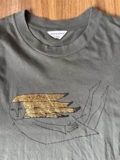 希少 新品 ミナペルホネン　半袖カットソー　peace ゴールド箔プリント 黒 2026年最新】mina perhonen 柄・デザイン：プリント（ロゴなど