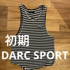 956 レア　ダルクスポーツ　darc sport タンクトップ　IYK　M　灰 956 レア ダルクスポーツ darc sport タンクトップ IYK M 灰 - メルカリ