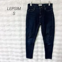 Item thumbnail for item 87bee672-c3b6-44a2-bef2-2c30b7f6fd32