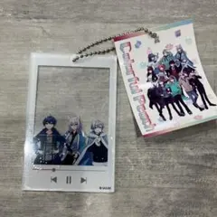 カラフルピーチ　アクリルキーホルダー