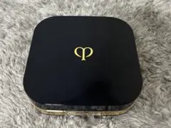 クレドポーボーテ タンクッションエクラ ルミヌ オークル10