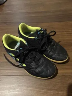 サッカーシューズ ブラック/イエロー