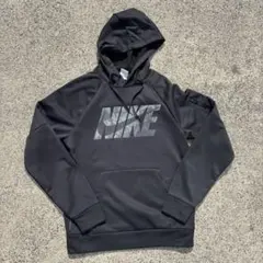 【美品】Nike 黒　Sサイズ　フーディー　パーカー　therma-fit