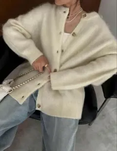 Suzu Hirose×CLANE MOHAIR LOOSE KNITのサムネイル