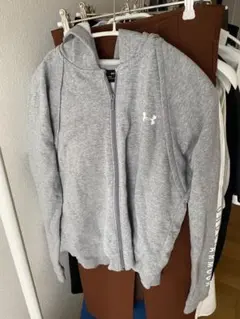 UNDER ARMOUR グレー フルジップパーカー