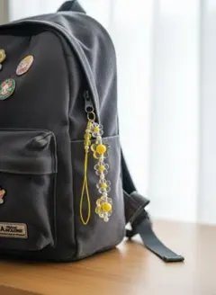 ハンドメイド　花柄ストラップ