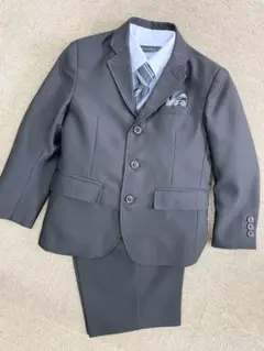 キッズフォーマルスーツ　上下、シャツ付　120センチ