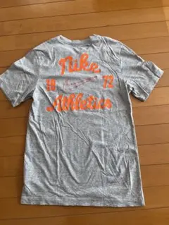 美品★Nike グレー Tシャツ 1972 Athletics サイズS