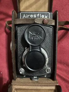 Airesflex 二眼レフカメラのサムネイル