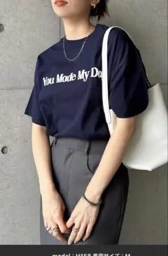 最終‼️アンドミー＊立体ロゴプリントTシャツ　ネイビー　Mのサムネイル