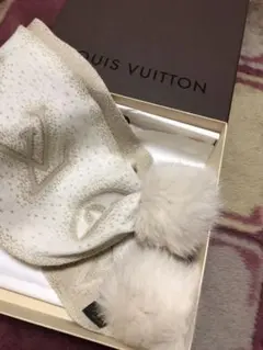 LOUIS VUITTON カシミヤマフラー ホワイト 中古・古着通販】LOUIS VUITTON (ルイ ヴィトン) マフラー・LV アイス