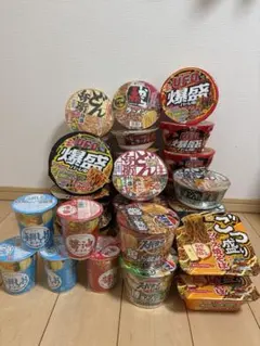 s*a様 カップラーメン　おまとめ品34個のサムネイル